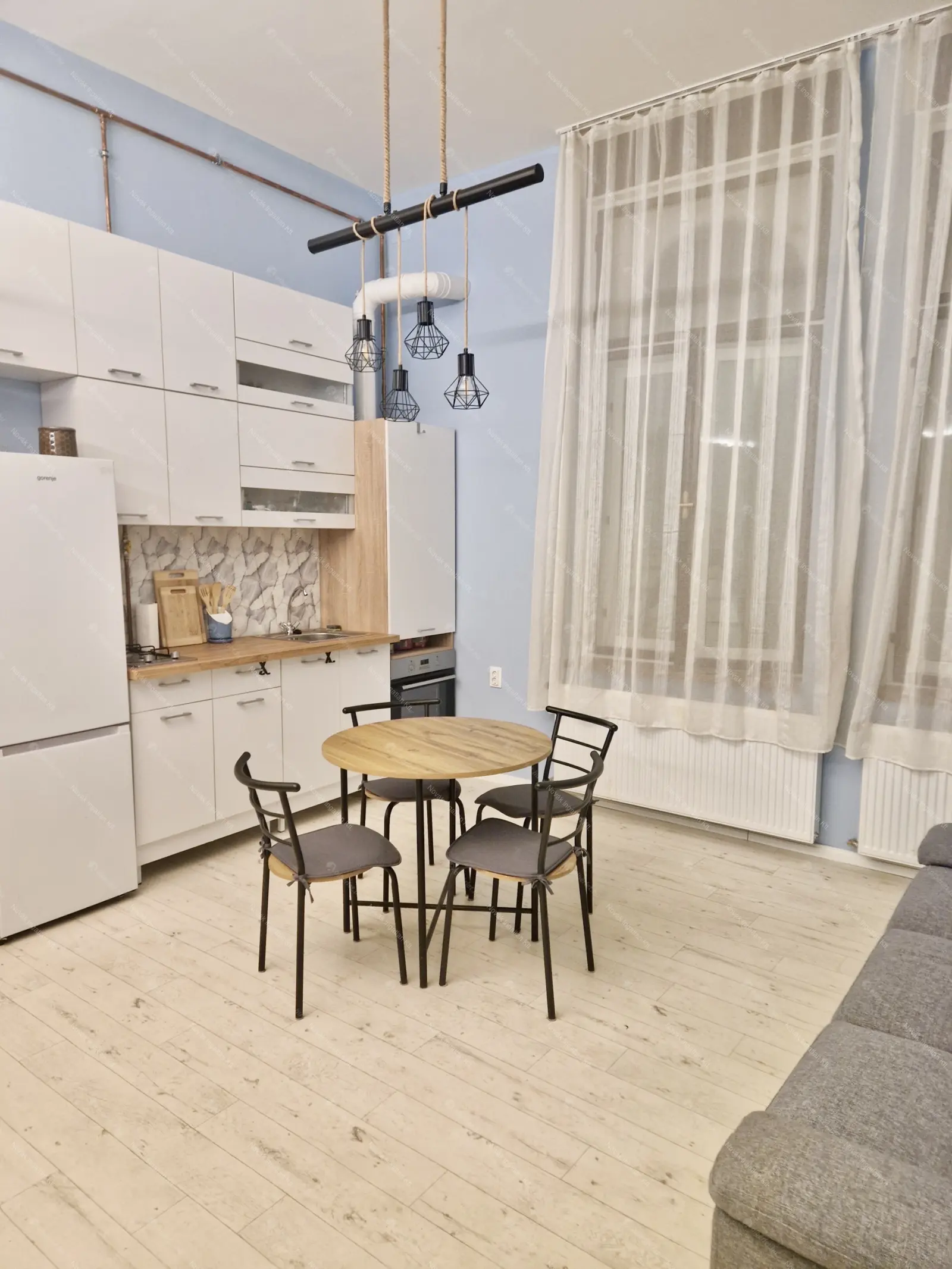 Kiadó albérlet 220000 Ft/hó áron: Budapest, VII. kerület  Dózsa György út. Mérete: 40 nm, 2 szobás | Alberlet.hu - 6678562