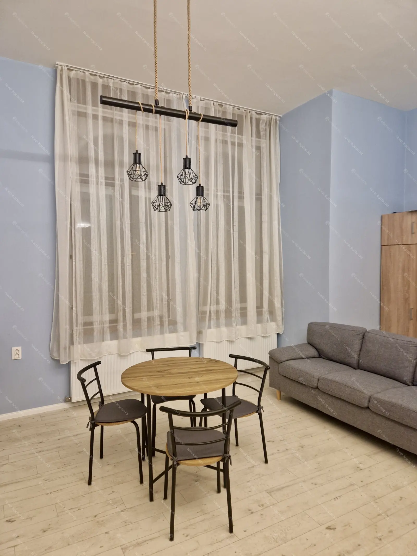 Kiadó albérlet 220000 Ft/hó áron: Budapest, VII. kerület  Dózsa György út. Mérete: 40 nm, 2 szobás | Alberlet.hu - 6678563