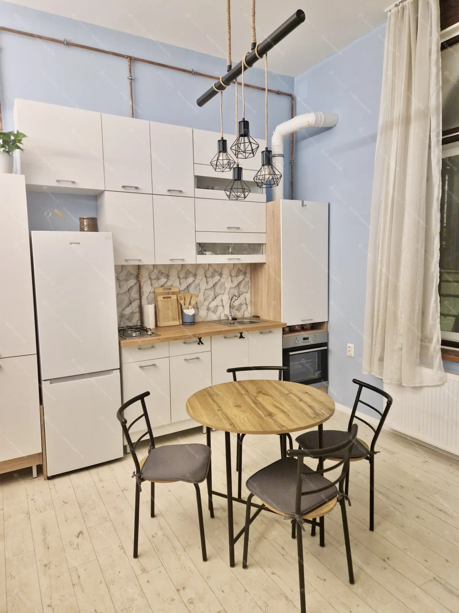 Kiadó albérlet 220000 Ft/hó áron: Budapest, VII. kerület  Dózsa György út. Mérete: 40 nm, 2 szobás | Alberlet.hu - 6678573