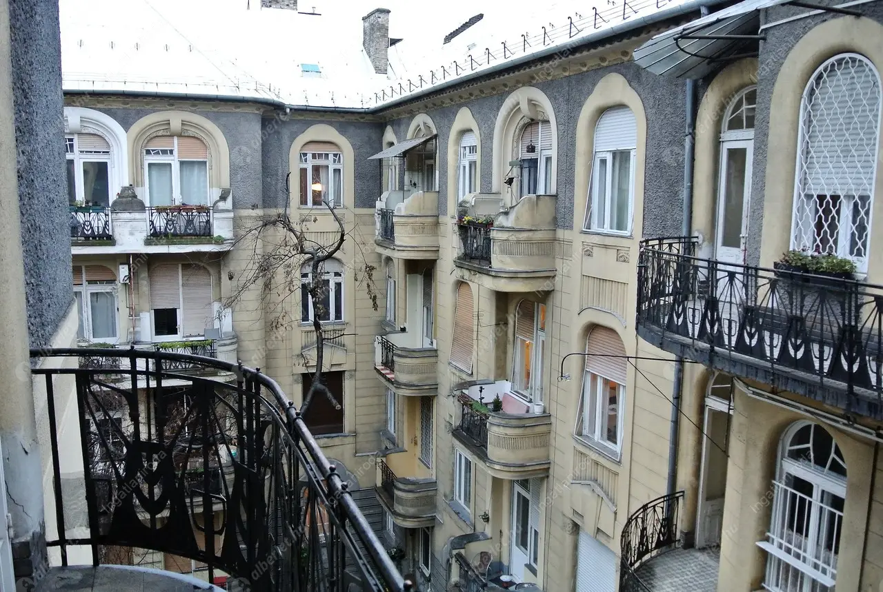 Kiadó albérlet 210000 Ft/hó áron: Budapest, VII. kerület  Dózsa György út. Mérete: 42 nm, 2 szobás | Alberlet.hu - 6547797