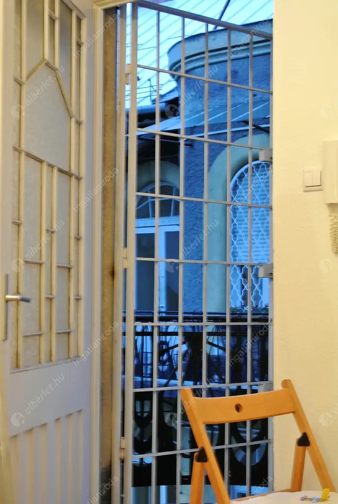 Kiadó albérlet 210000 Ft/hó áron: Budapest, VII. kerület  Dózsa György út. Mérete: 42 nm, 2 szobás | Alberlet.hu - 6547809