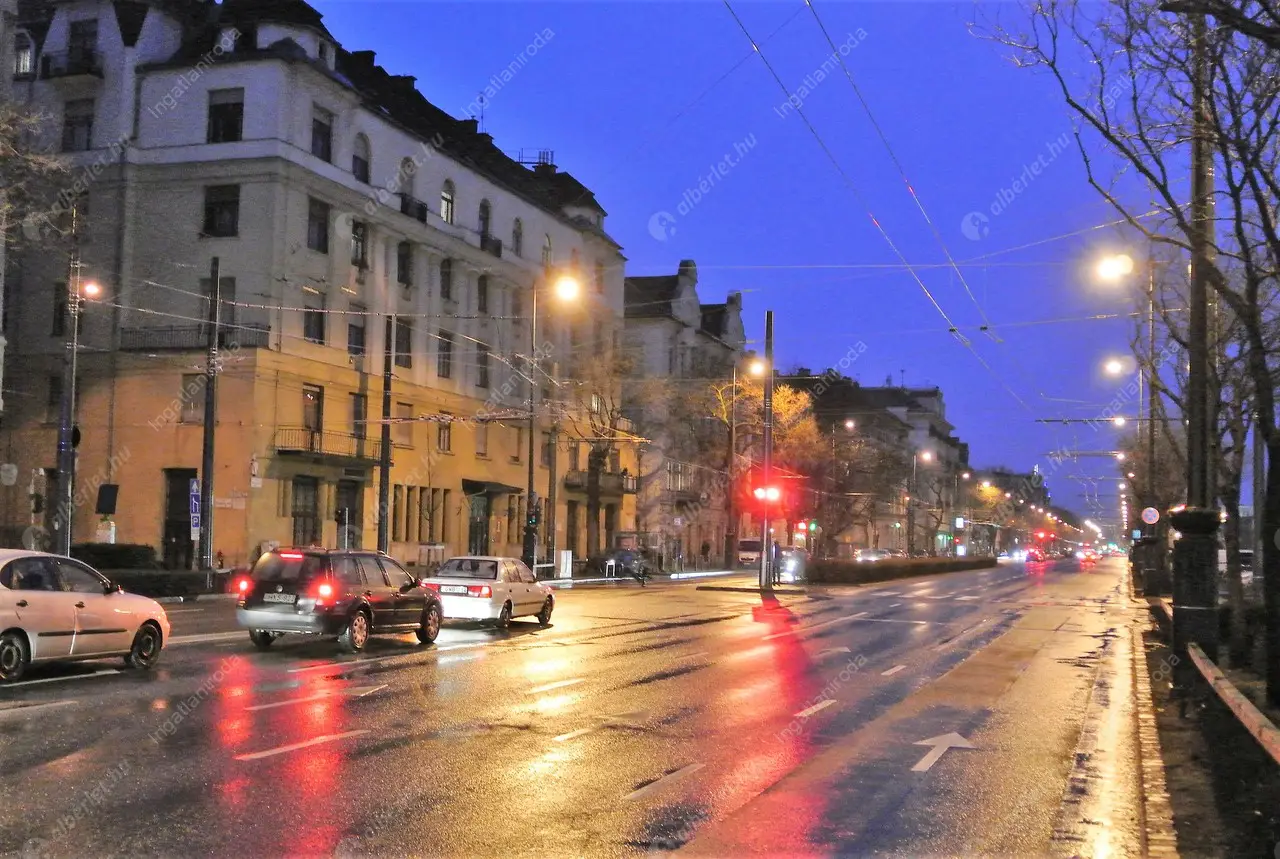 Kiadó albérlet 210000 Ft/hó áron: Budapest, VII. kerület  Dózsa György út. Mérete: 42 nm, 2 szobás | Alberlet.hu - 6547810