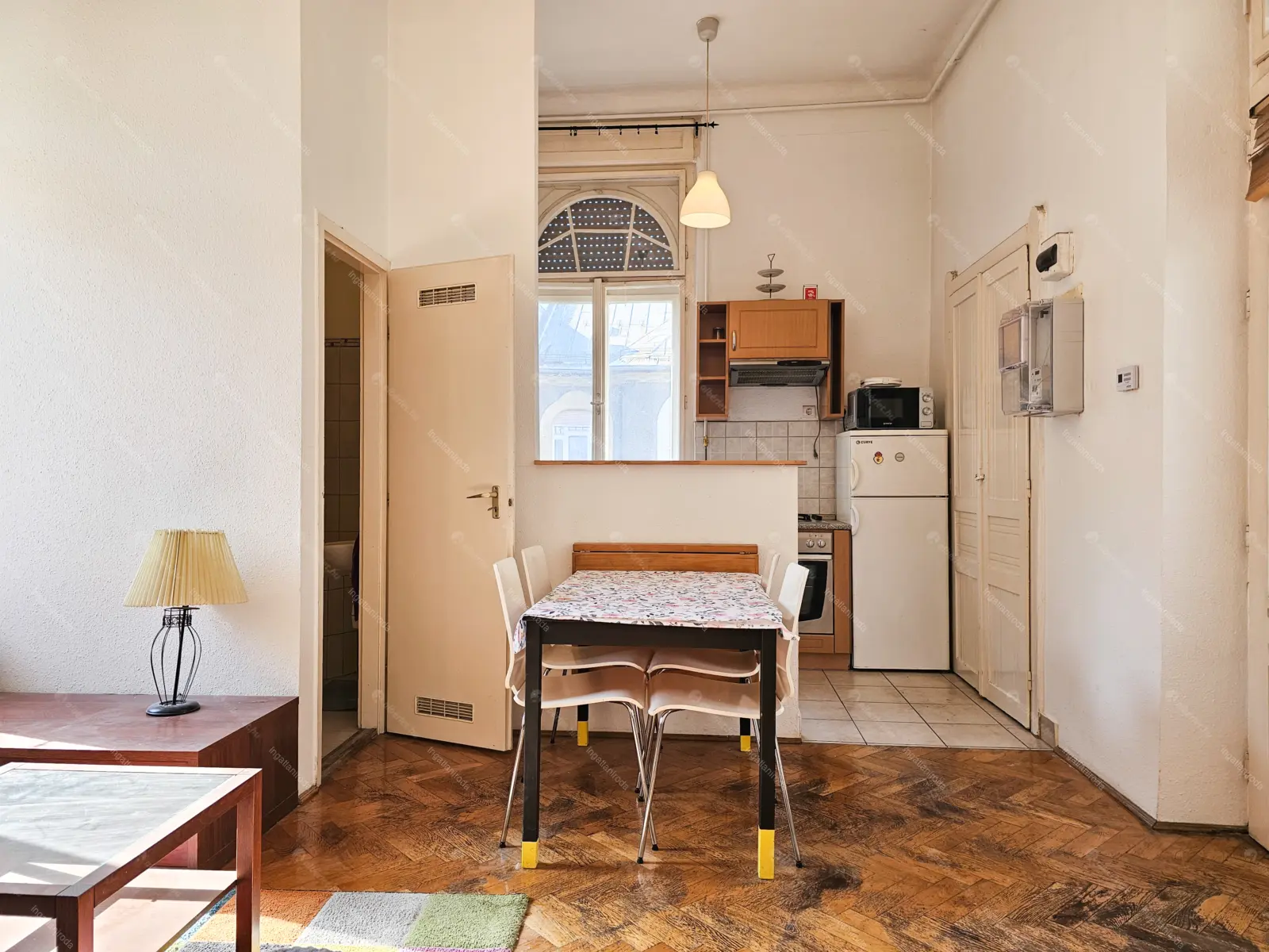 Kiadó albérlet 220000 Ft/hó áron: Budapest, VII. kerület  Dózsa György út. Mérete: 42 nm, 2 szobás | Alberlet.hu - 6669319