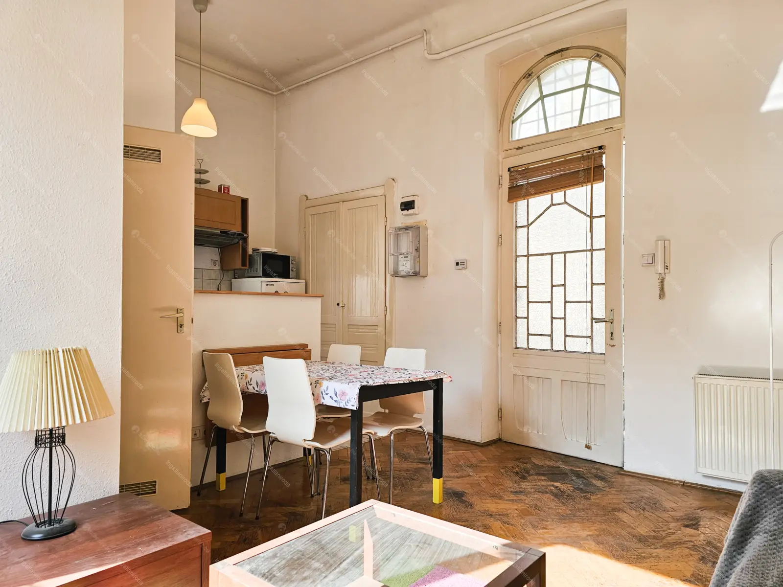 Kiadó albérlet 220000 Ft/hó áron: Budapest, VII. kerület  Dózsa György út. Mérete: 42 nm, 2 szobás | Alberlet.hu - 6669321