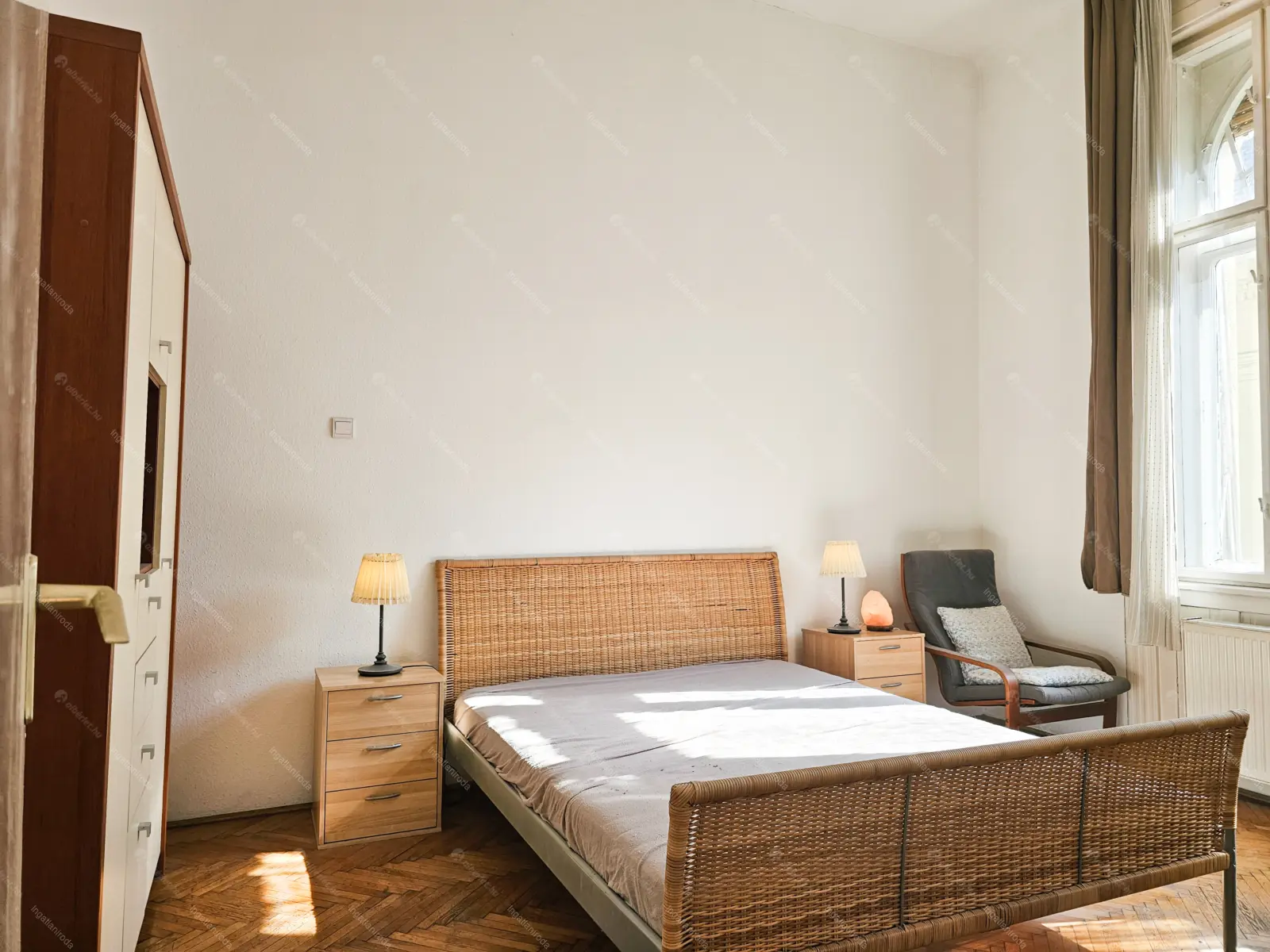 Kiadó albérlet 220000 Ft/hó áron: Budapest, VII. kerület  Dózsa György út. Mérete: 42 nm, 2 szobás | Alberlet.hu - 6669325