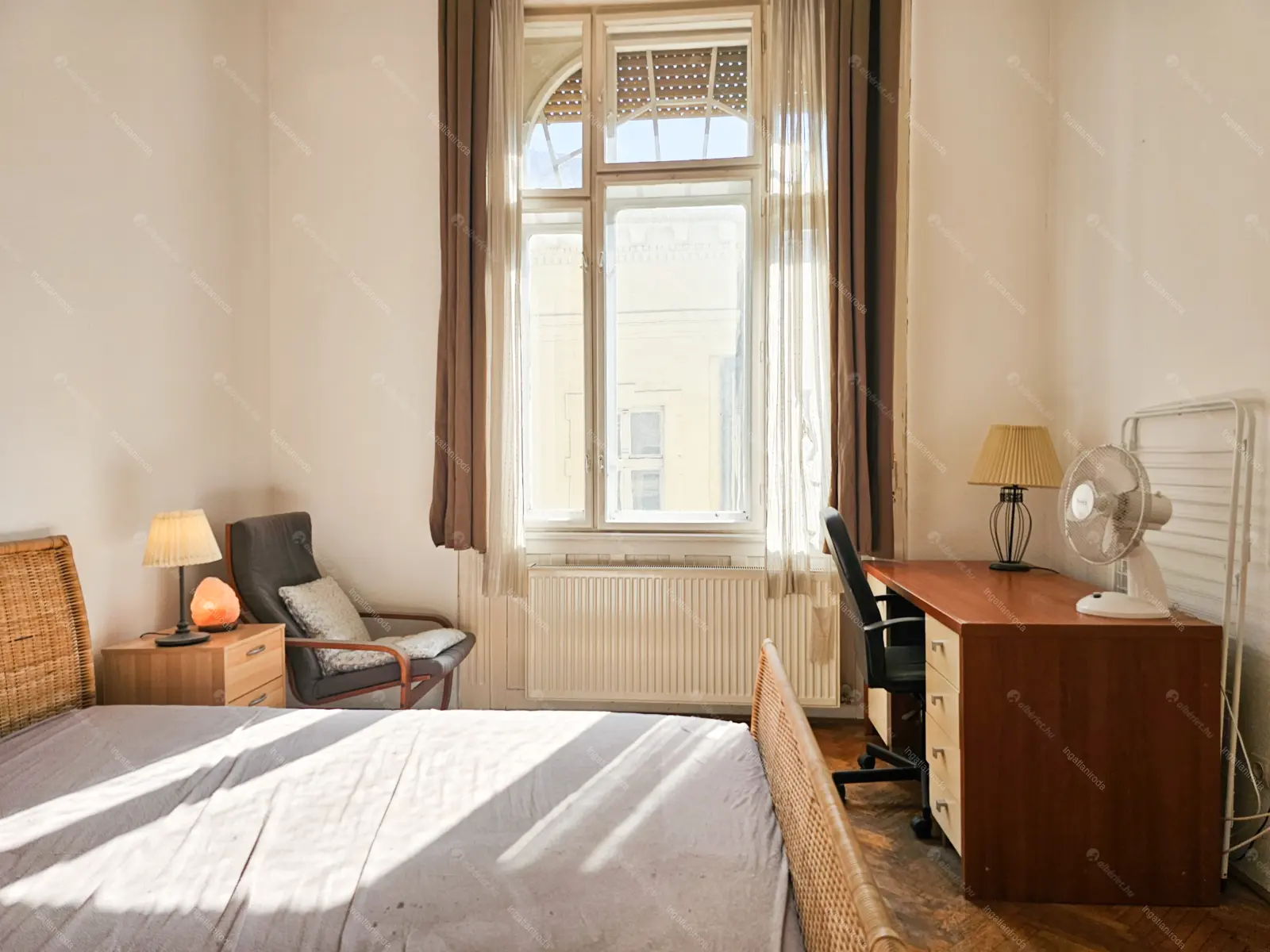 Kiadó albérlet 220000 Ft/hó áron: Budapest, VII. kerület  Dózsa György út. Mérete: 42 nm, 2 szobás | Alberlet.hu - 6669326