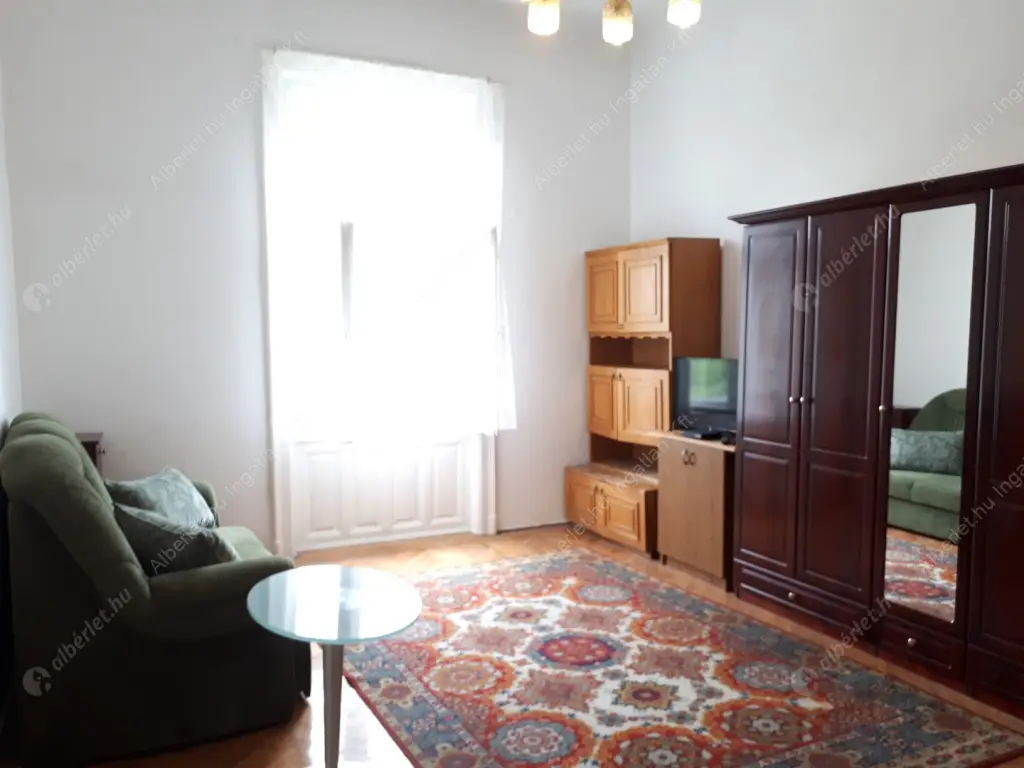 Kiadó albérlet 200000 Ft/hó áron: Budapest, VII. kerület  Dózsa György út. Mérete: 52 nm, 1 szobás | Alberlet.hu - 6518212