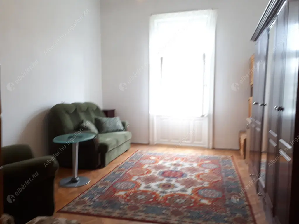 Kiadó albérlet 200000 Ft/hó áron: Budapest, VII. kerület  Dózsa György út. Mérete: 52 nm, 1 szobás | Alberlet.hu - 6518218