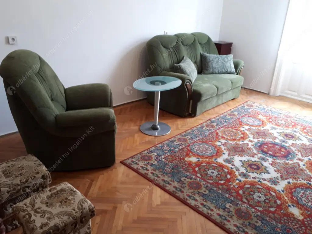 Kiadó albérlet 200000 Ft/hó áron: Budapest, VII. kerület  Dózsa György út. Mérete: 52 nm, 1 szobás | Alberlet.hu - 6518219