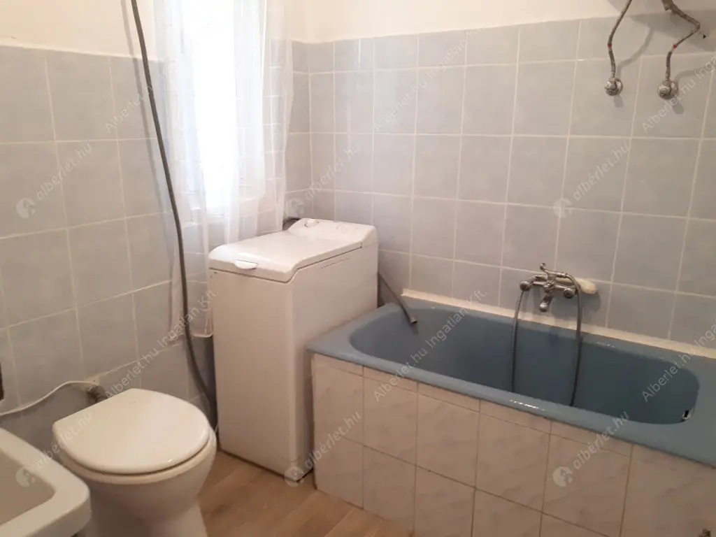 Kiadó albérlet 200000 Ft/hó áron: Budapest, VII. kerület  Dózsa György út. Mérete: 52 nm, 1 szobás | Alberlet.hu - 6518225