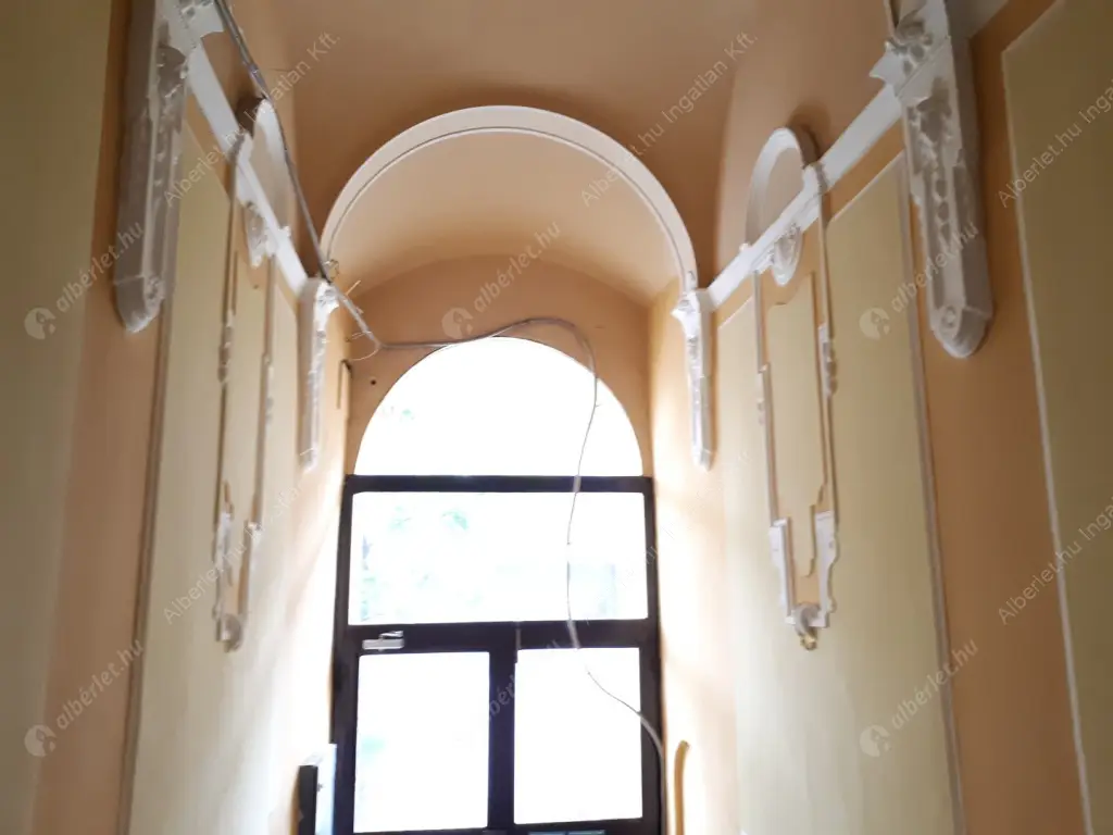 Kiadó albérlet 200000 Ft/hó áron: Budapest, VII. kerület  Dózsa György út. Mérete: 52 nm, 1 szobás | Alberlet.hu - 6518233