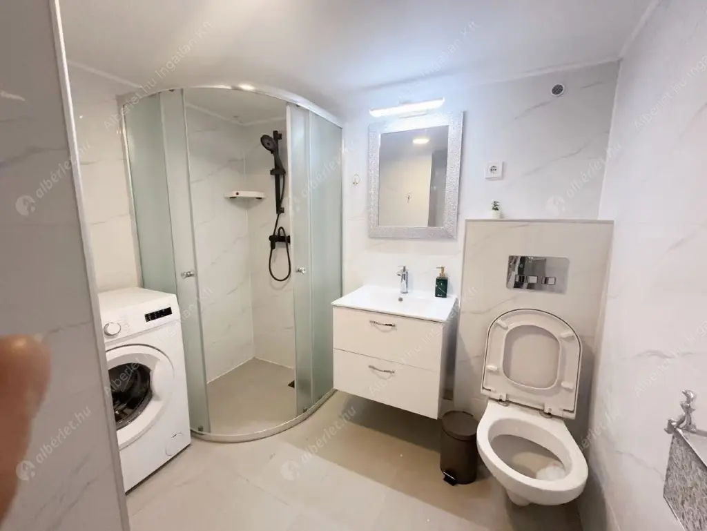 Kiadó albérlet 183000 Ft/hó áron: Budapest, VII. kerület  Erzsébet körút. Mérete: 26 nm, 1 szobás | Alberlet.hu - 6598431