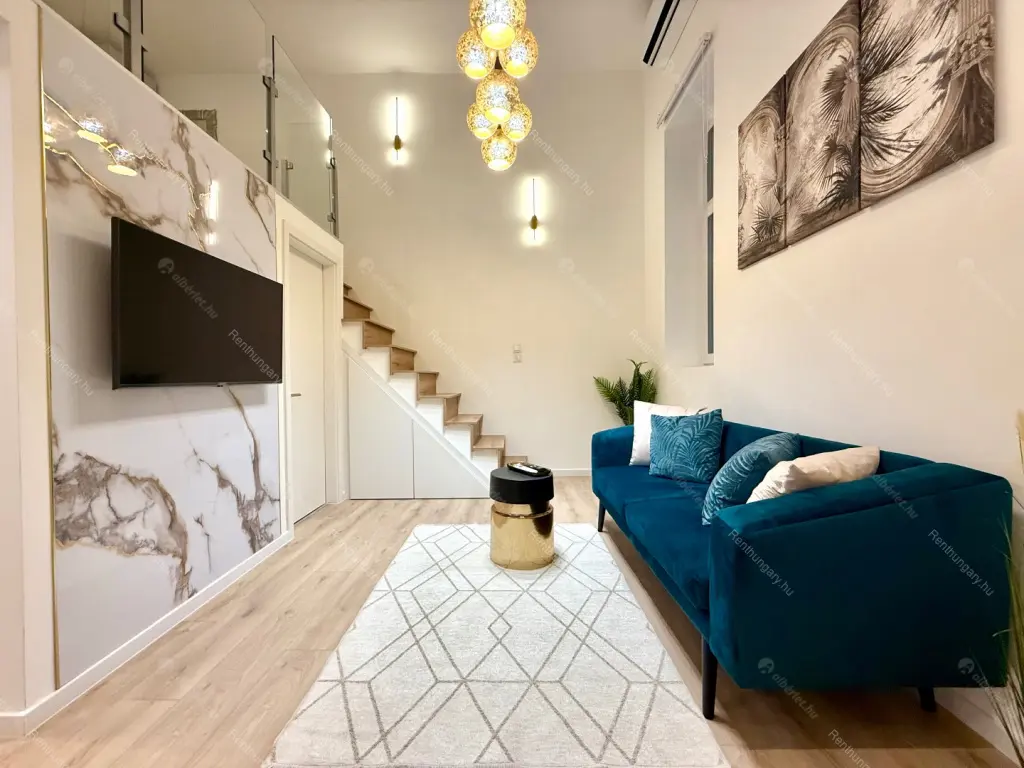 Kiadó albérlet 250000 Ft/hó áron: Budapest, VII. kerület  Erzsébet körút. Mérete: 29 nm, 1 szobás | Alberlet.hu - 6654318