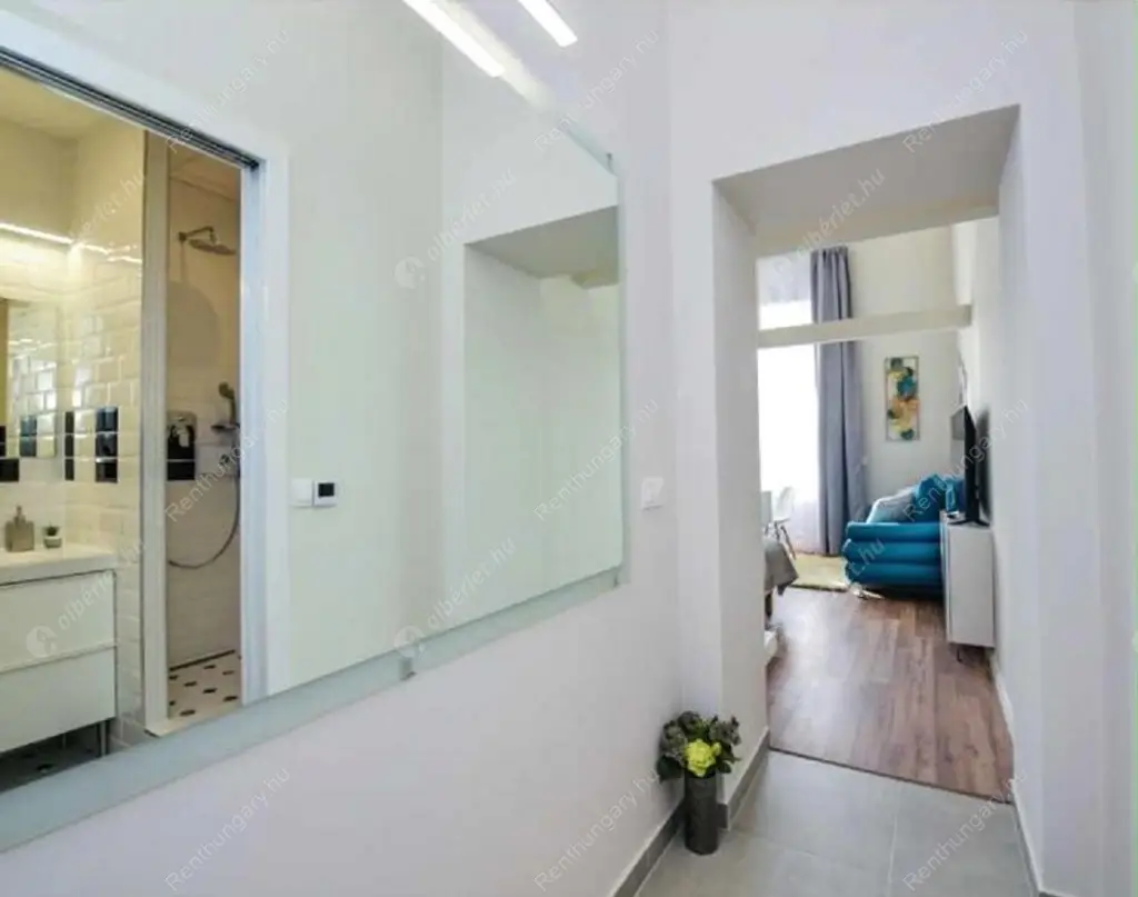 Kiadó albérlet 220000 Ft/hó áron: Budapest, VII. kerület  Erzsébet körút. Mérete: 35 nm, 1 szobás | Alberlet.hu - 6573795