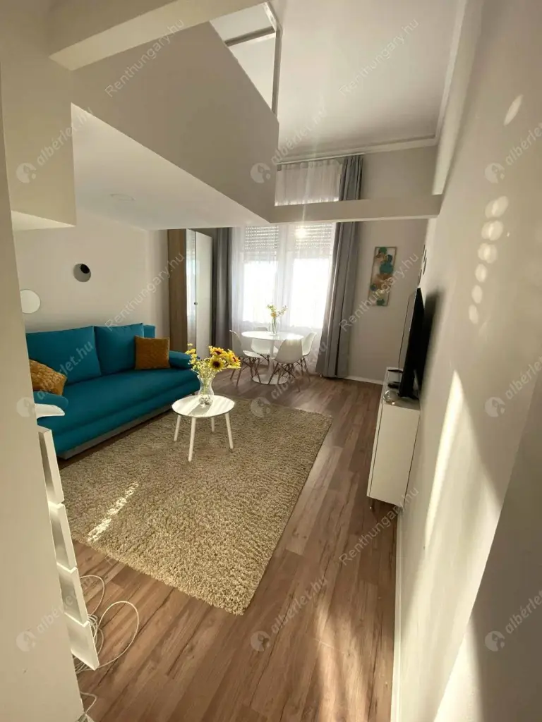 Kiadó albérlet 220000 Ft/hó áron: Budapest, VII. kerület  Erzsébet körút. Mérete: 35 nm, 1 szobás | Alberlet.hu - 6591982