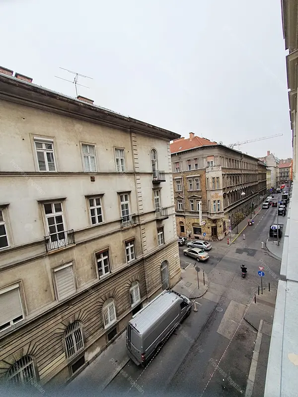 Kiadó albérlet 200000 Ft/hó áron: Budapest, VII. kerület  Erzsébet körút. Mérete: 38 nm, 1 szobás | Alberlet.hu - 6703130