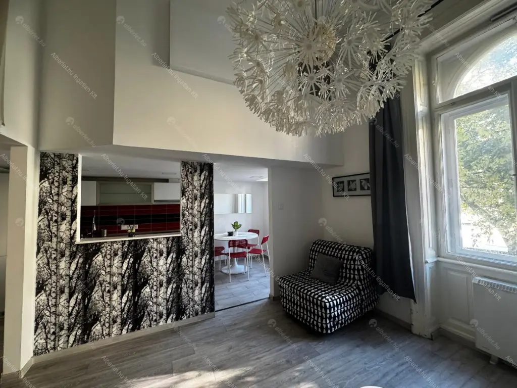 Kiadó albérlet 290000 Ft/hó áron: Budapest, VII. kerület  Erzsébet körút. Mérete: 40 nm, 2 szobás | Alberlet.hu - 6671171