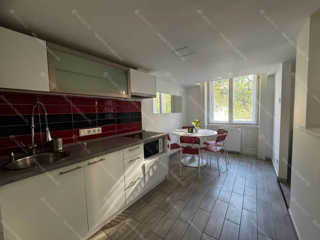 Kiadó albérlet 290000 Ft/hó áron: Budapest, VII. kerület  Erzsébet körút. Mérete: 40 nm, 2 szobás | Alberlet.hu - 6671177