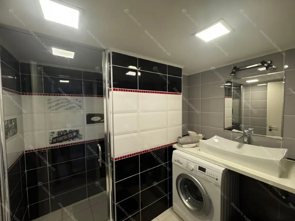 Kiadó albérlet 290000 Ft/hó áron: Budapest, VII. kerület  Erzsébet körút. Mérete: 40 nm, 2 szobás | Alberlet.hu - 6671179