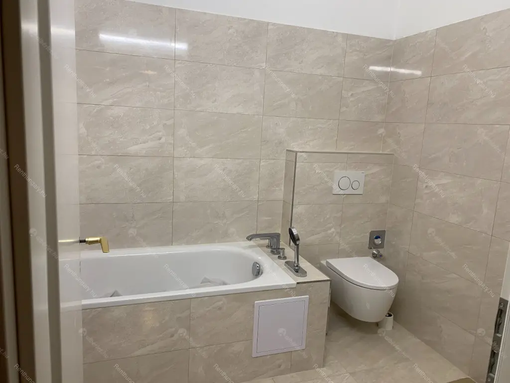 Kiadó albérlet 350000 Ft/hó áron: Budapest, VII. kerület  Erzsébet körút. Mérete: 50 nm, 2 szobás | Alberlet.hu - 6675411