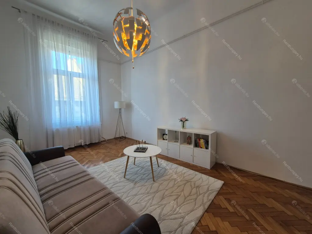 Kiadó albérlet 290000 Ft/hó áron: Budapest, VII. kerület  Erzsébet körút. Mérete: 50 nm, 2 szobás | Alberlet.hu - 6704067