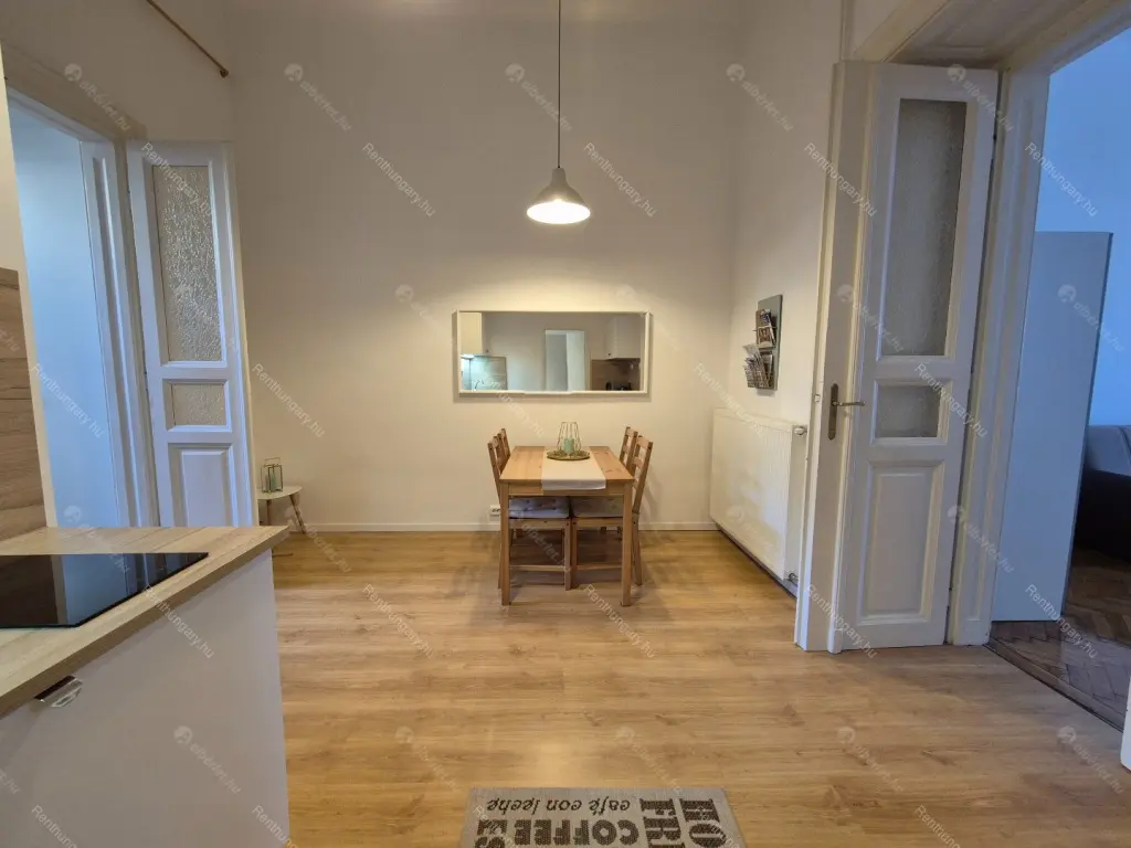 Kiadó albérlet 290000 Ft/hó áron: Budapest, VII. kerület  Erzsébet körút. Mérete: 50 nm, 2 szobás | Alberlet.hu - 6704078