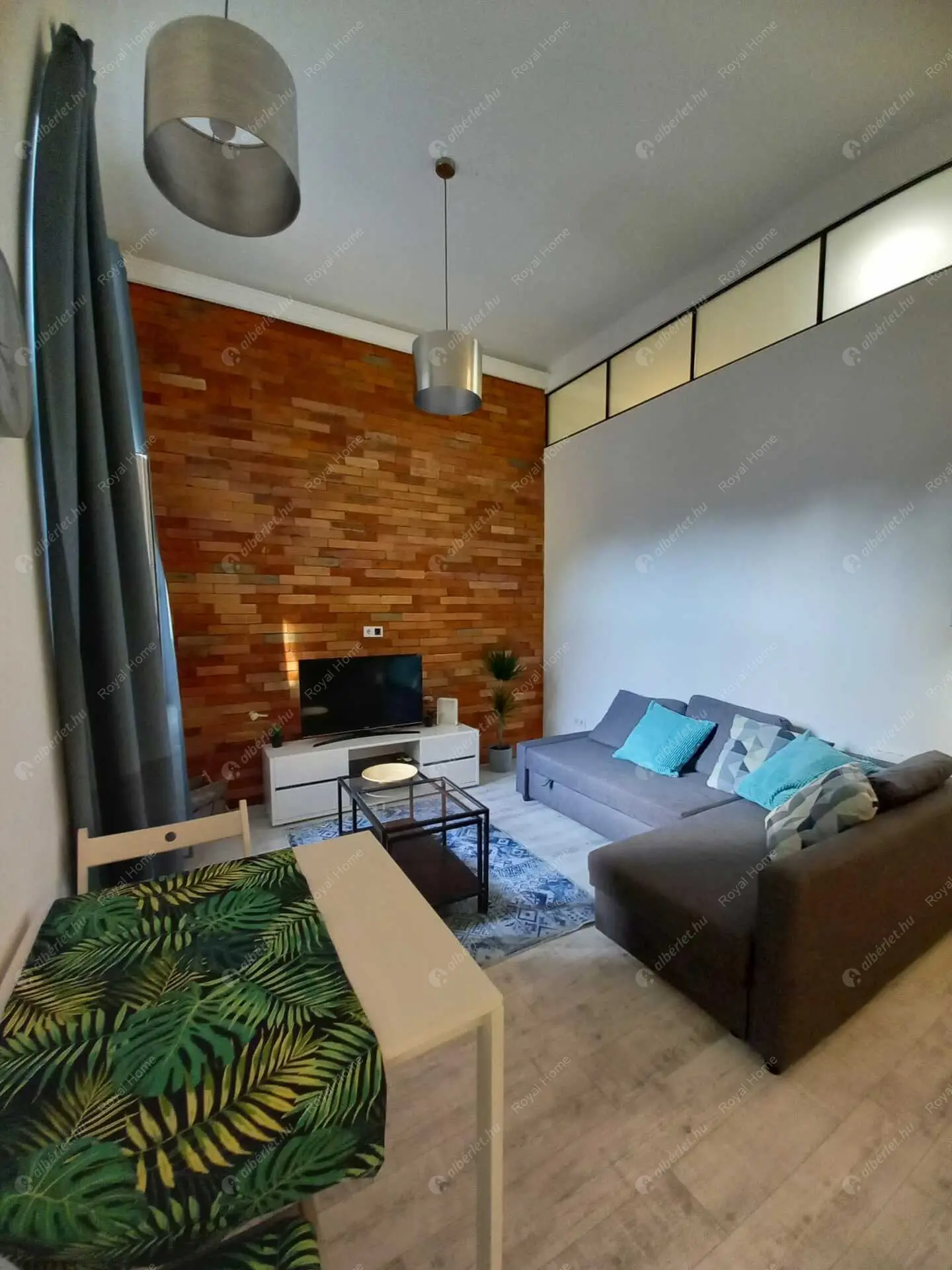 Kiadó albérlet 260000 Ft/hó áron: Budapest, VII. kerület  Erzsébet körút. Mérete: 55 nm, 1 szobás | Alberlet.hu - 6455616