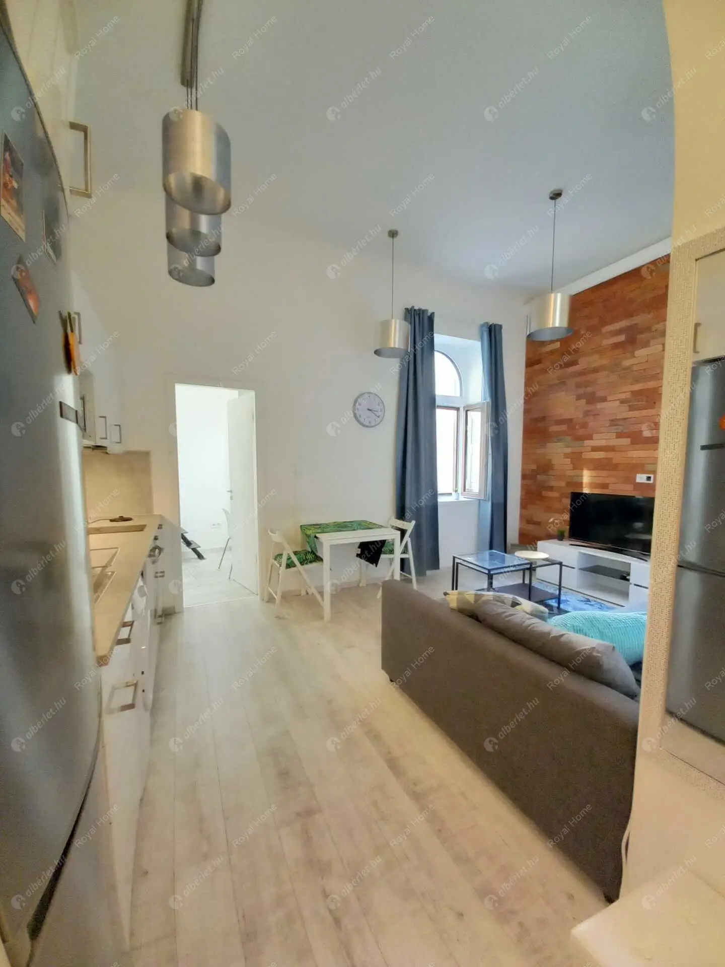 Kiadó albérlet 260000 Ft/hó áron: Budapest, VII. kerület  Erzsébet körút. Mérete: 55 nm, 1 szobás | Alberlet.hu - 6455619