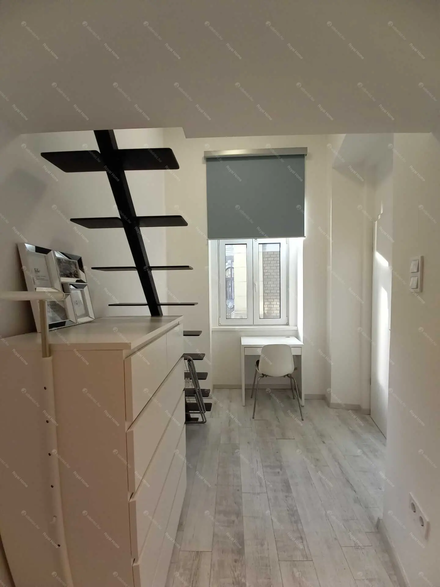 Kiadó albérlet 260000 Ft/hó áron: Budapest, VII. kerület  Erzsébet körút. Mérete: 55 nm, 1 szobás | Alberlet.hu - 6455620