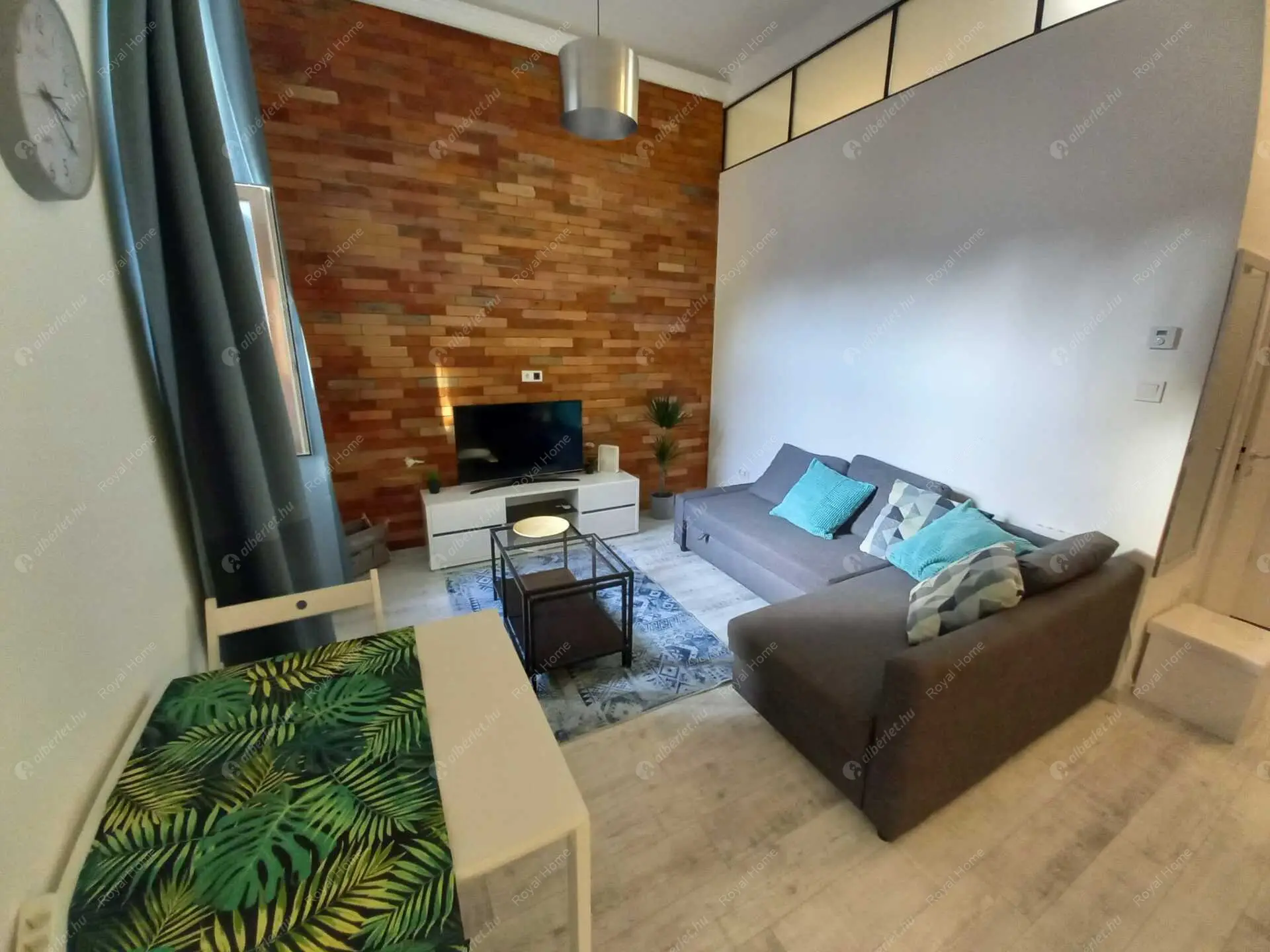 Kiadó albérlet 260000 Ft/hó áron: Budapest, VII. kerület  Erzsébet körút. Mérete: 55 nm, 1 szobás | Alberlet.hu - 6455624