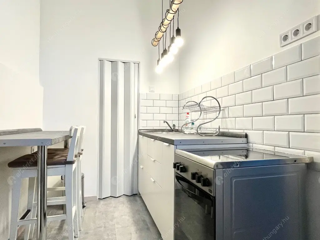 Kiadó albérlet 190000 Ft/hó áron: Budapest, VII. kerület  Garay utca. Mérete: 29 nm, 1 szobás | Alberlet.hu - 6608205