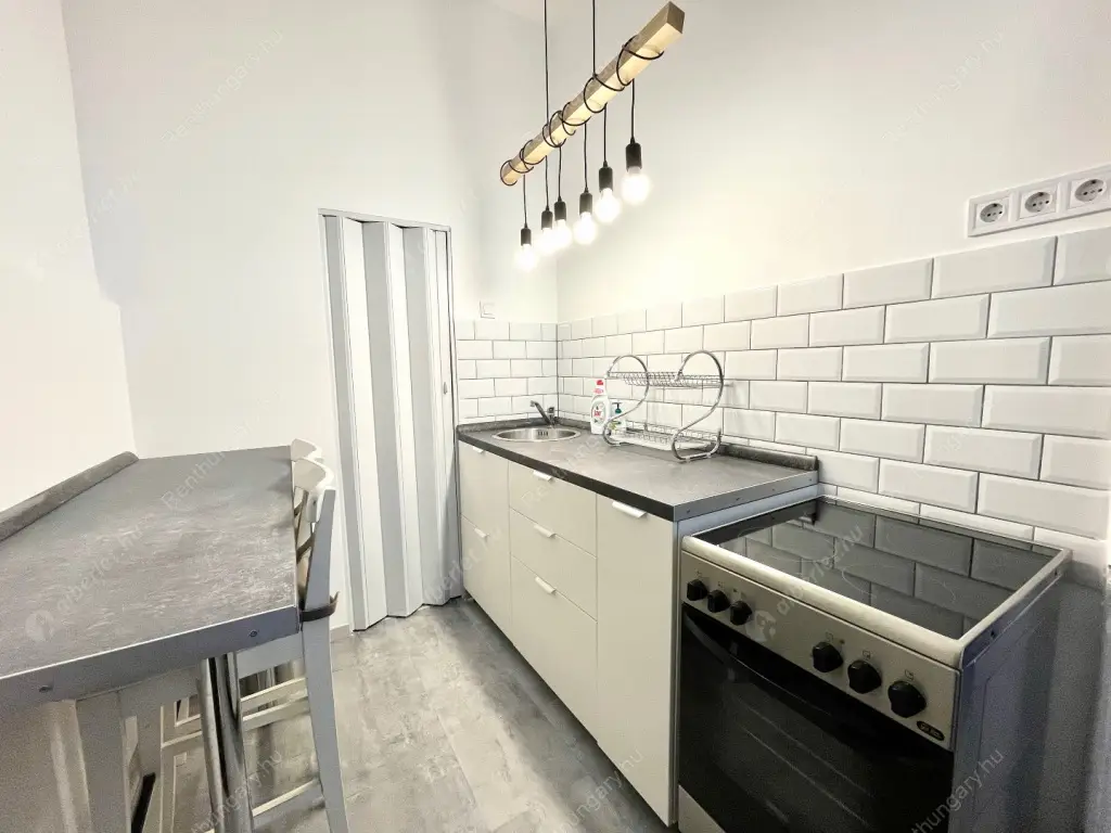 Kiadó albérlet 190000 Ft/hó áron: Budapest, VII. kerület  Garay utca. Mérete: 29 nm, 1 szobás | Alberlet.hu - 6608212