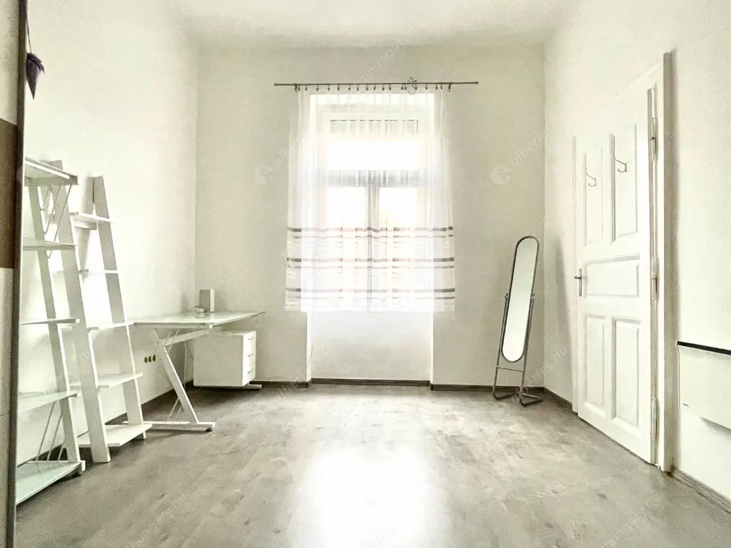 Kiadó albérlet 190000 Ft/hó áron: Budapest, VII. kerület  Garay utca. Mérete: 29 nm, 1 szobás | Alberlet.hu - 6608640