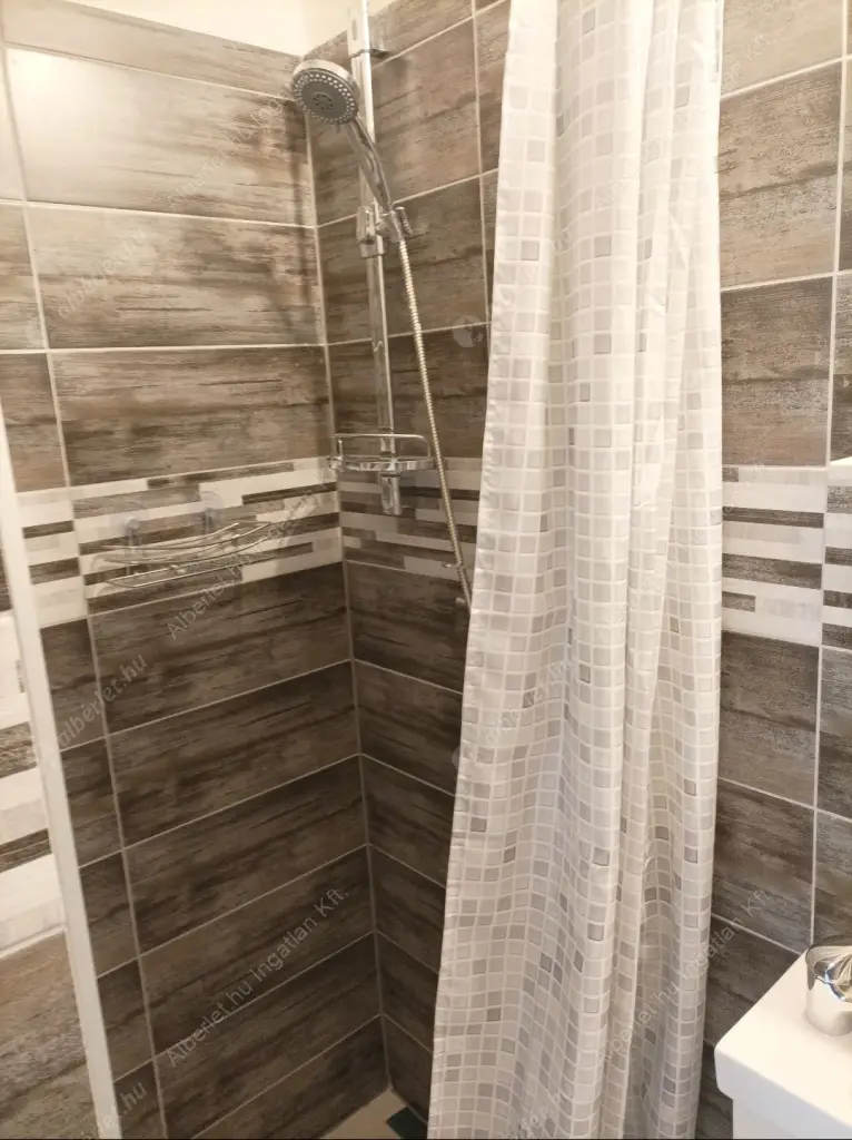 Kiadó albérlet 185000 Ft/hó áron: Budapest, VII. kerület  Garay utca. Mérete: 32 nm, 1 szobás | Alberlet.hu - 6616408