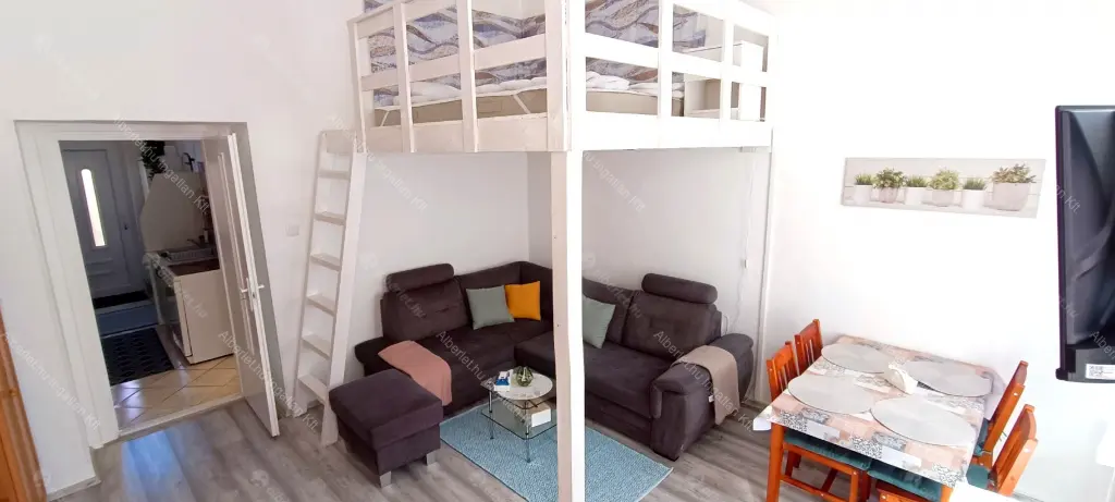 Kiadó albérlet 230000 Ft/hó áron: Budapest, VII. kerület  Garay utca. Mérete: 32 nm, 1 szobás | Alberlet.hu - 6679930