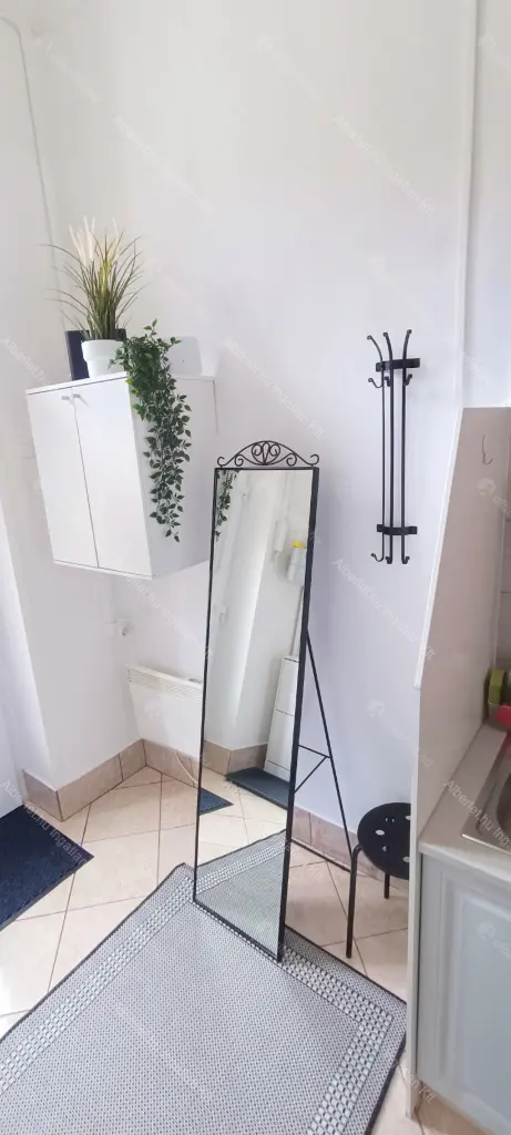 Kiadó albérlet 230000 Ft/hó áron: Budapest, VII. kerület  Garay utca. Mérete: 32 nm, 1 szobás | Alberlet.hu - 6679939