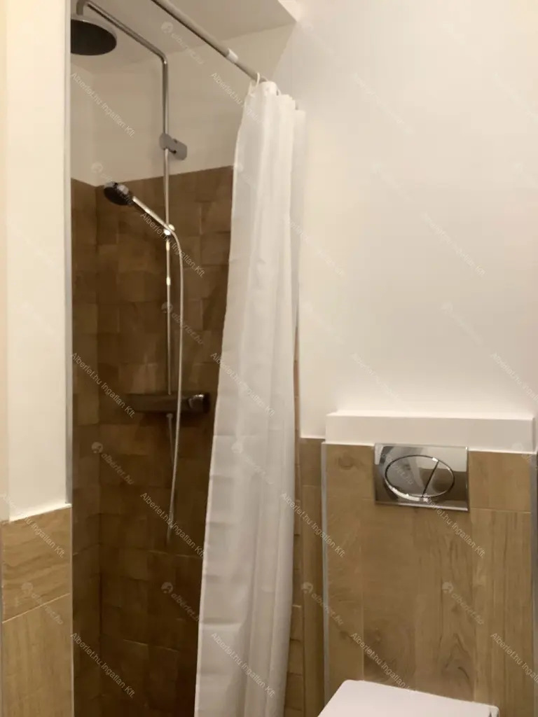 Kiadó albérlet 200000 Ft/hó áron: Budapest, VII. kerület  Garay utca. Mérete: 33 nm, 1 szobás | Alberlet.hu - 6704090