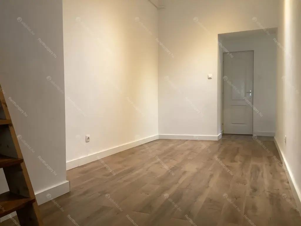 Kiadó albérlet 200000 Ft/hó áron: Budapest, VII. kerület  Garay utca. Mérete: 35 nm, 1 szobás | Alberlet.hu - 6708902