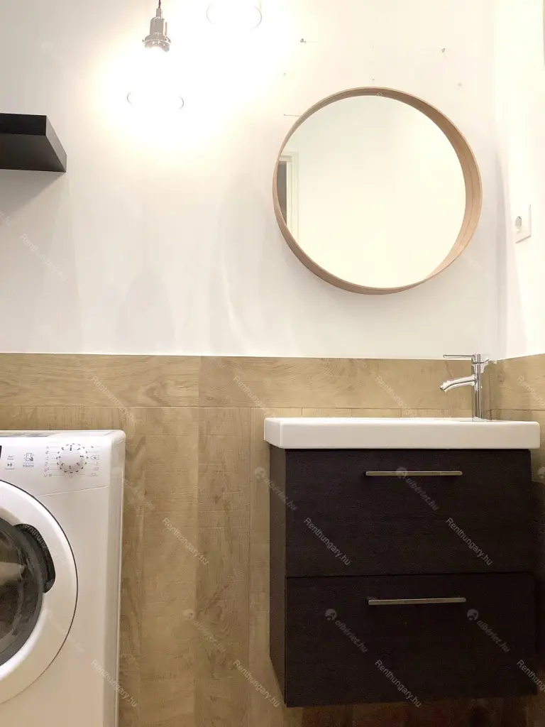 Kiadó albérlet 200000 Ft/hó áron: Budapest, VII. kerület  Garay utca. Mérete: 35 nm, 1 szobás | Alberlet.hu - 6708905