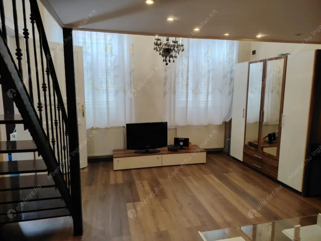 Kiadó albérlet 230000 Ft/hó áron: Budapest, VII. kerület  Garay utca. Mérete: 36 nm, 1 szobás | Alberlet.hu - 6520490