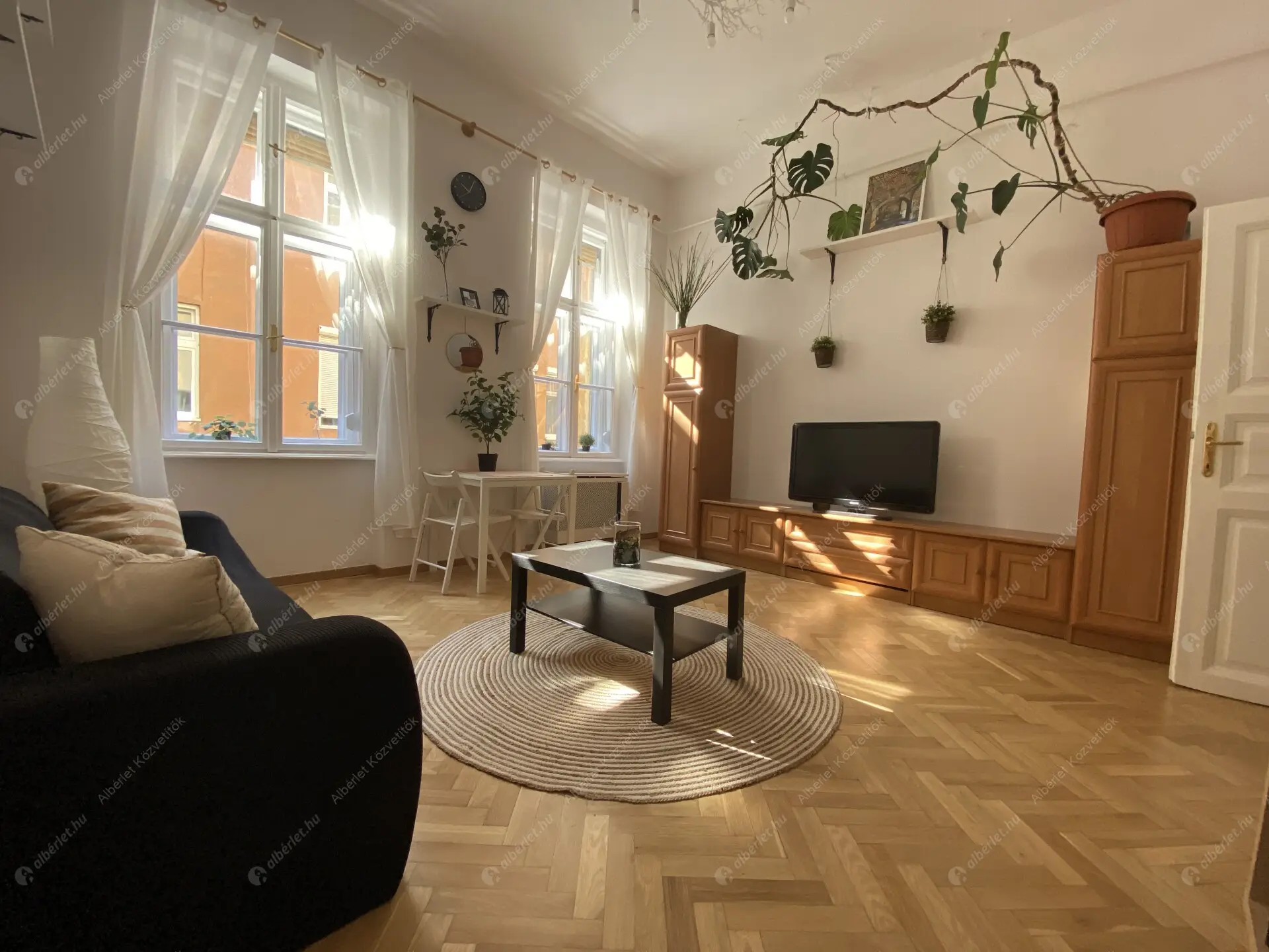 Kiadó albérlet 180000 Ft/hó áron: Budapest, VII. kerület  Garay utca. Mérete: 38 nm, 1 szobás | Alberlet.hu - 6608363