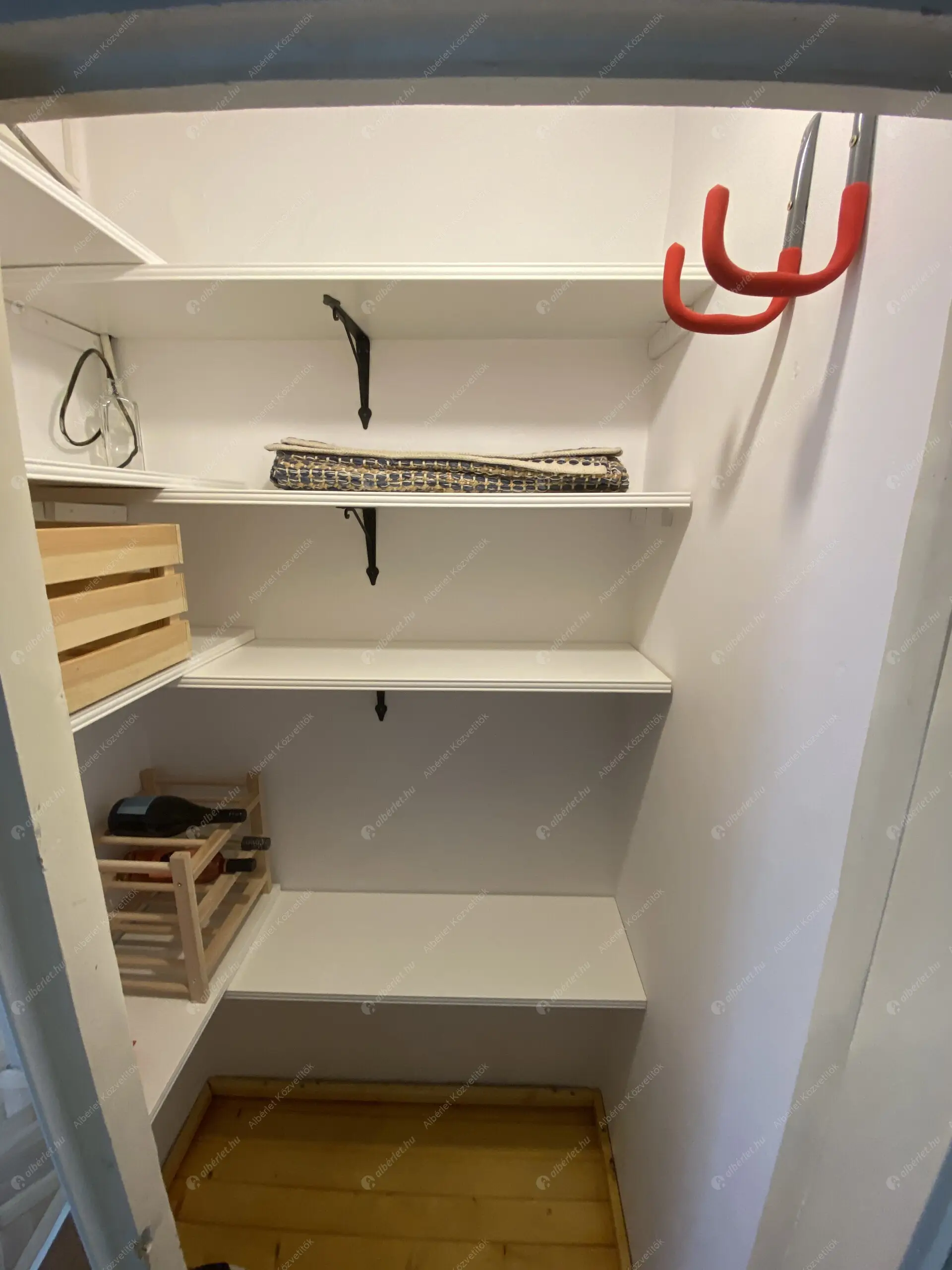 Kiadó albérlet 180000 Ft/hó áron: Budapest, VII. kerület  Garay utca. Mérete: 38 nm, 1 szobás | Alberlet.hu - 6608365