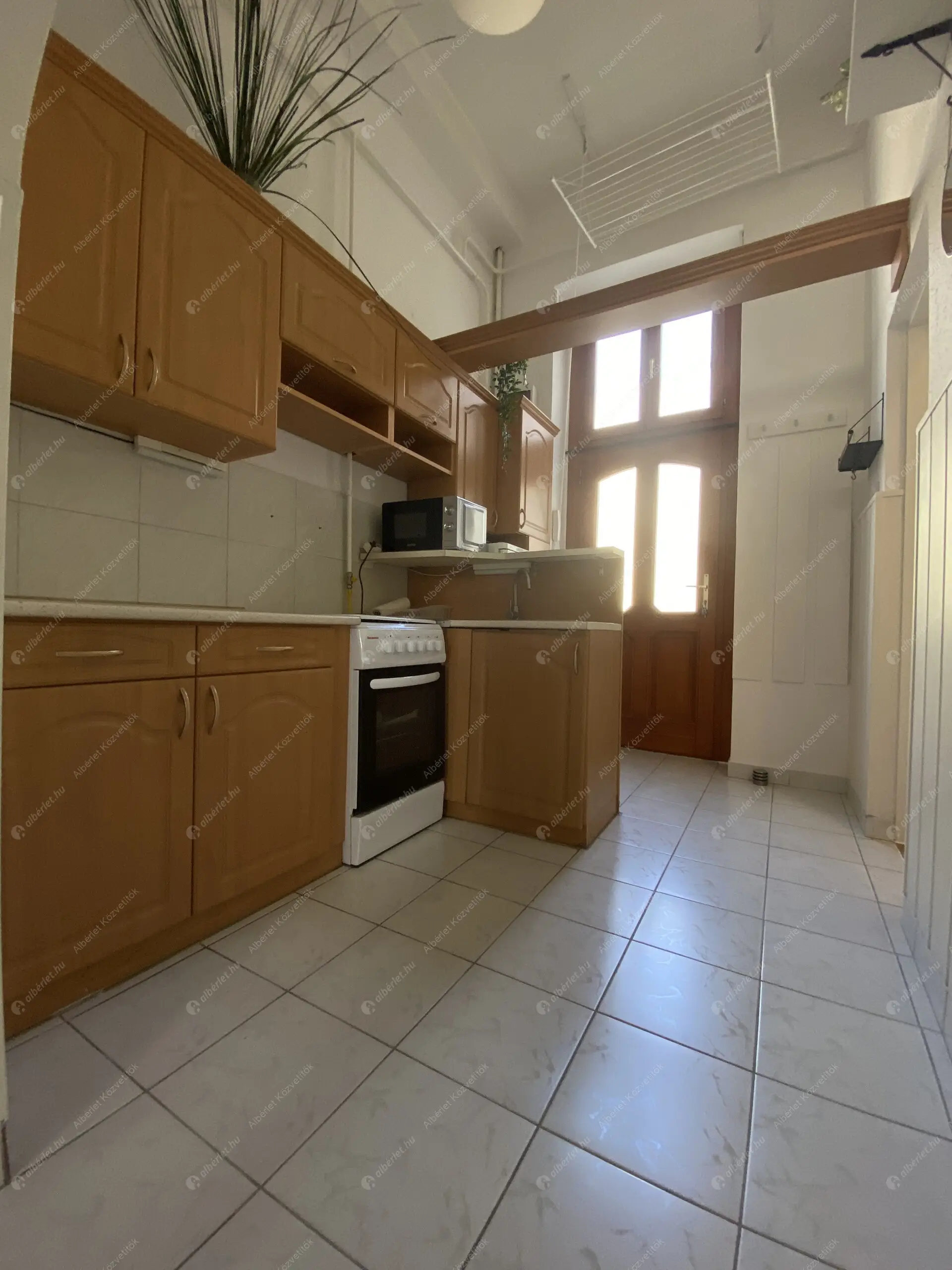 Kiadó albérlet 180000 Ft/hó áron: Budapest, VII. kerület  Garay utca. Mérete: 38 nm, 1 szobás | Alberlet.hu - 6608367