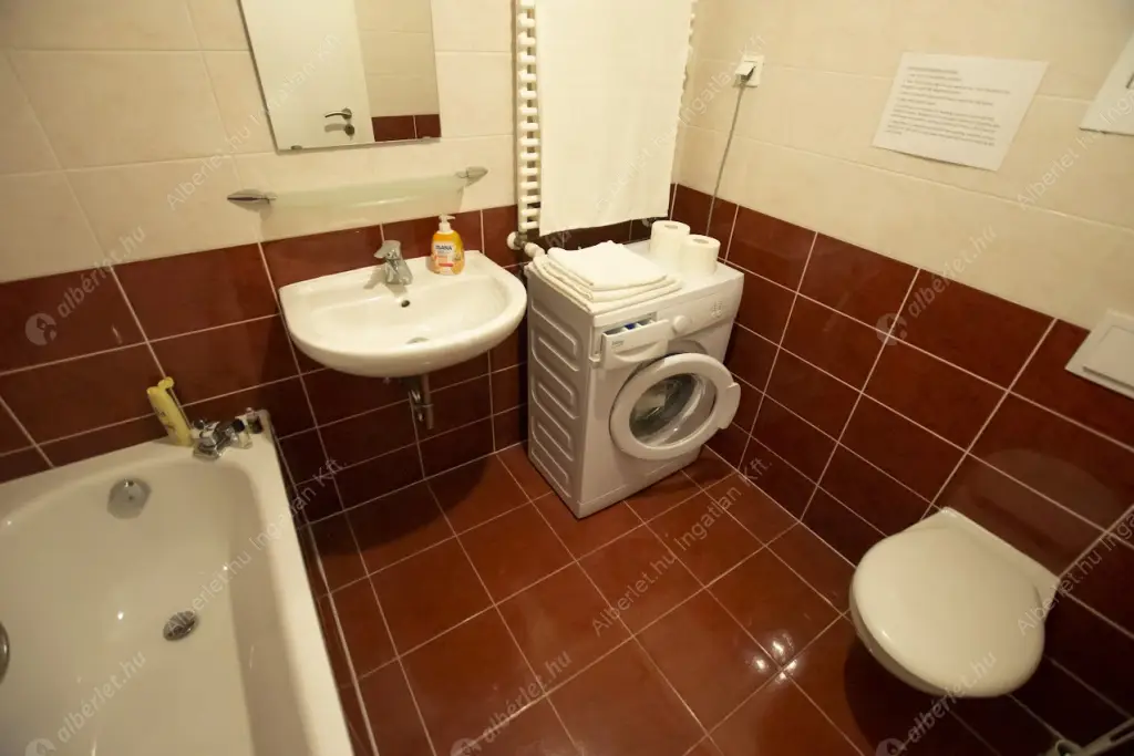 Kiadó albérlet 390000 Ft/hó áron: Budapest, VII. kerület  Garay utca. Mérete: 66 nm, 3 szobás | Alberlet.hu - 6635998