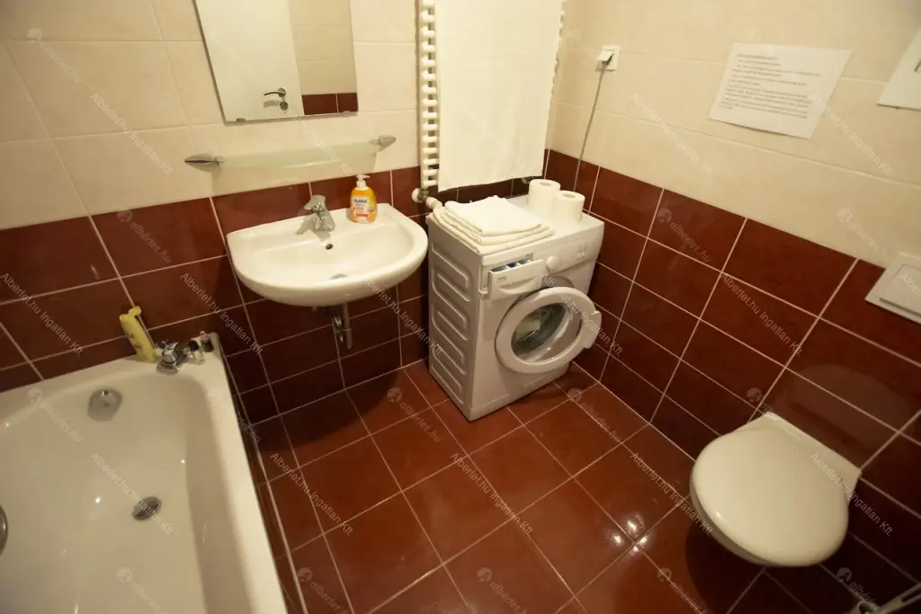 Kiadó albérlet 390000 Ft/hó áron: Budapest, VII. kerület  Garay utca. Mérete: 66 nm, 3 szobás | Alberlet.hu - 6636017