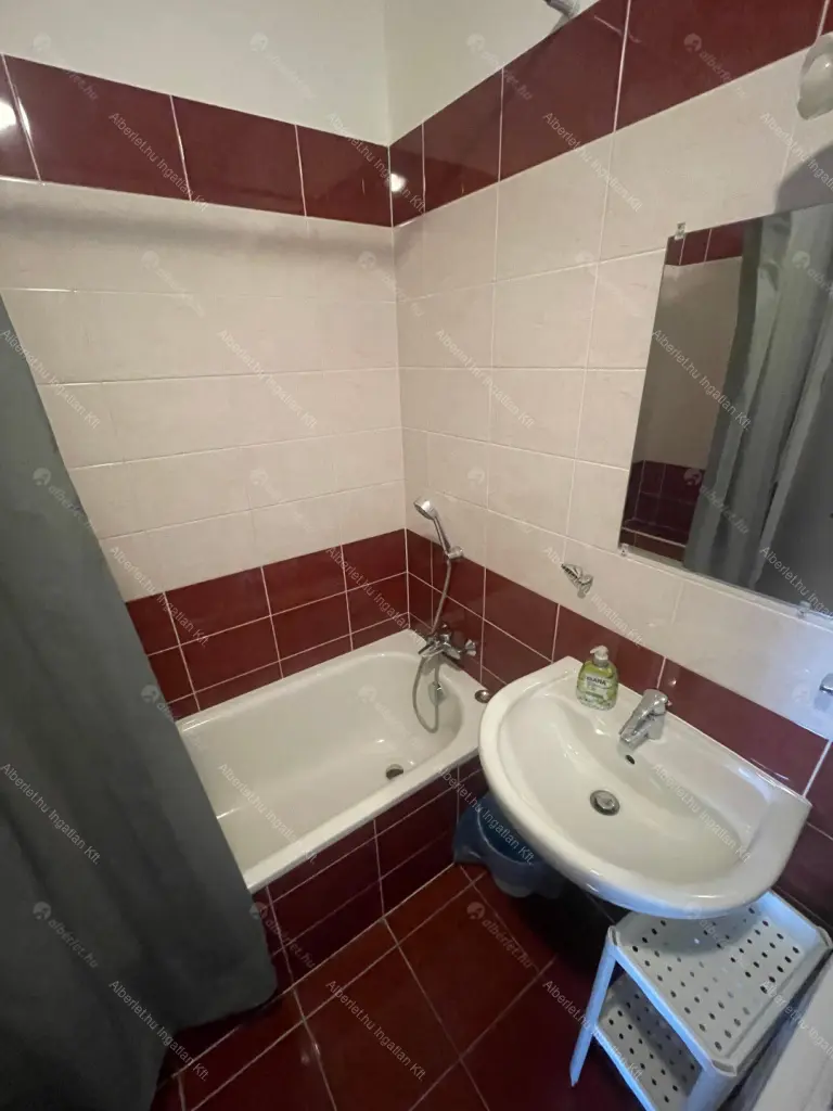 Kiadó albérlet 390000 Ft/hó áron: Budapest, VII. kerület  Garay utca. Mérete: 66 nm, 3 szobás | Alberlet.hu - 6636018