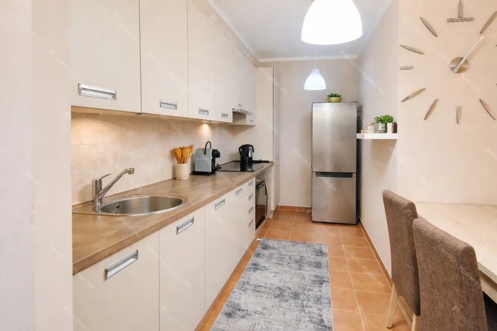 Kiadó albérlet 340000 Ft/hó áron: Budapest, VII. kerület  Garay utca. Mérete: 66 nm, 3 szobás | Alberlet.hu - 6696016