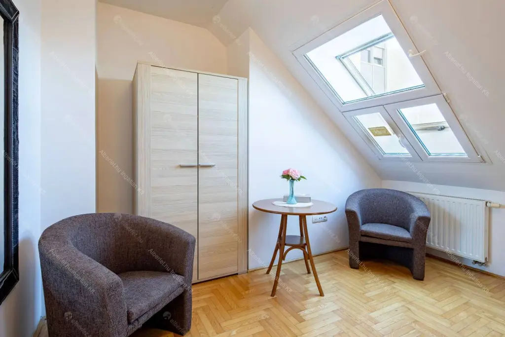 Kiadó albérlet 350000 Ft/hó áron: Budapest, VII. kerület  Gozsdu udvar. Mérete: 57 nm, 2 szobás | Alberlet.hu - 6647725