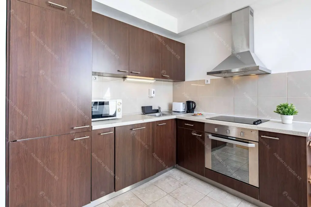 Kiadó albérlet 350000 Ft/hó áron: Budapest, VII. kerület  Gozsdu udvar. Mérete: 57 nm, 2 szobás | Alberlet.hu - 6647727