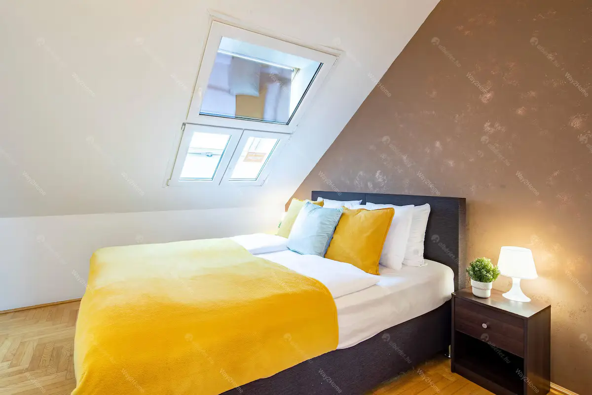 Kiadó albérlet 315000 Ft/hó áron: Budapest, VII. kerület  Gozsdu udvar. Mérete: 57 nm, 2 szobás | Alberlet.hu - 6657884